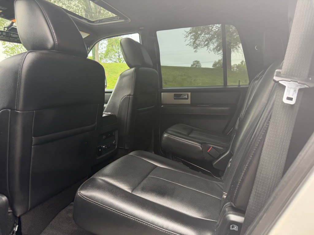 2017 Ford Expedition Image 11