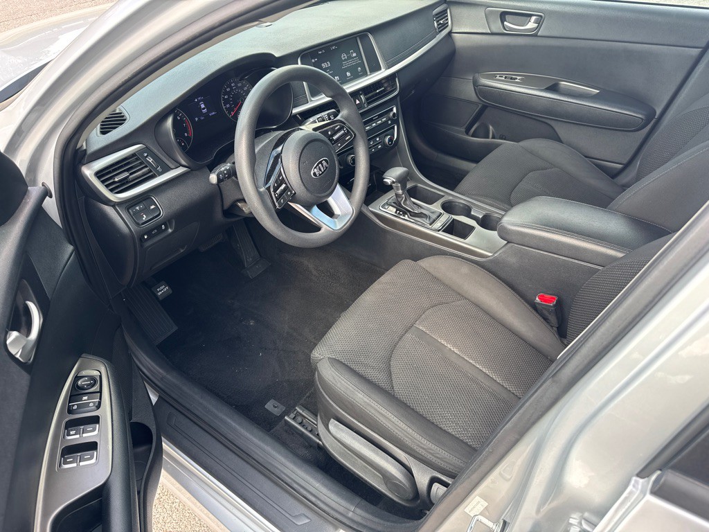2019 Kia Optima Image 9