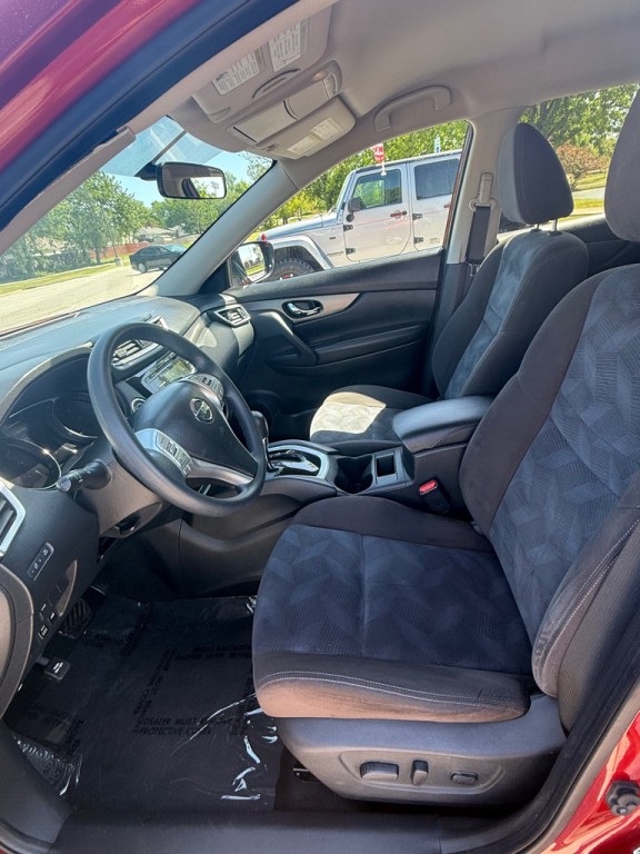 2016 Nissan Rogue Image 9