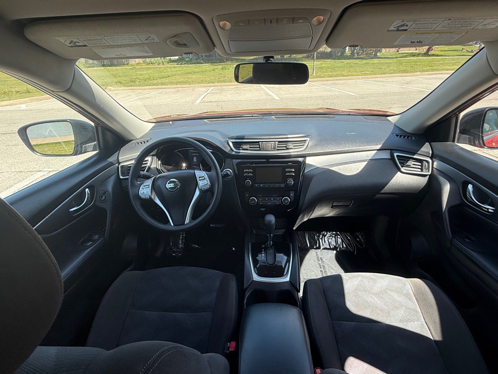 2016 Nissan Rogue Image 11