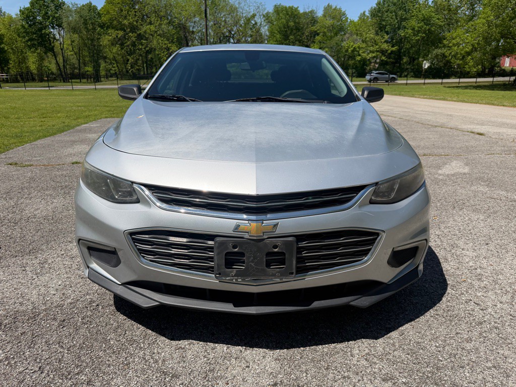 2018 Chevrolet Malibu Image 3