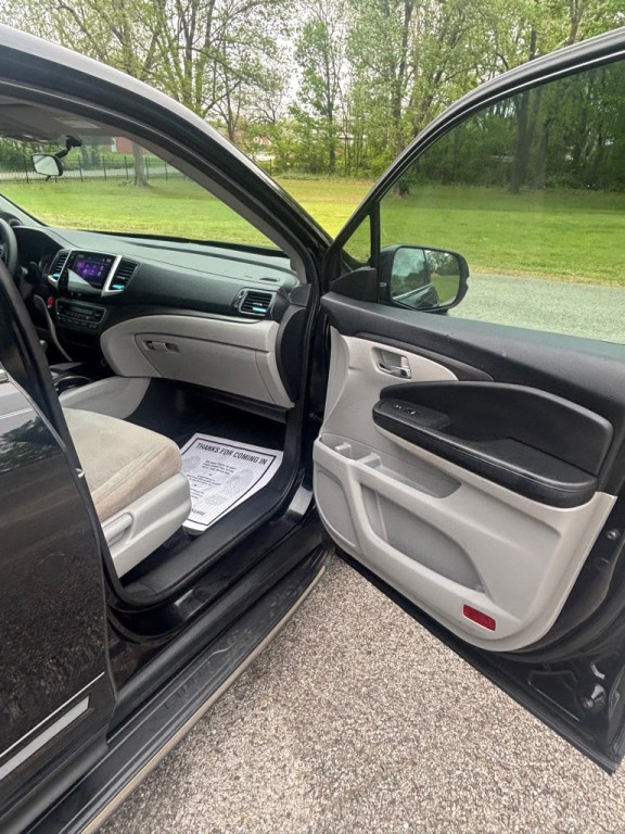 2017 Honda Pilot Image 14