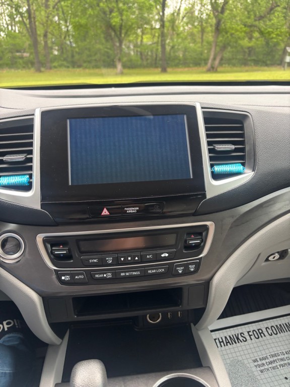 2017 Honda Pilot Image 19