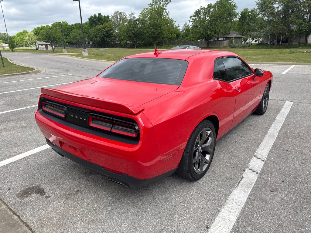 2015 Dodge Challenger Image 5
