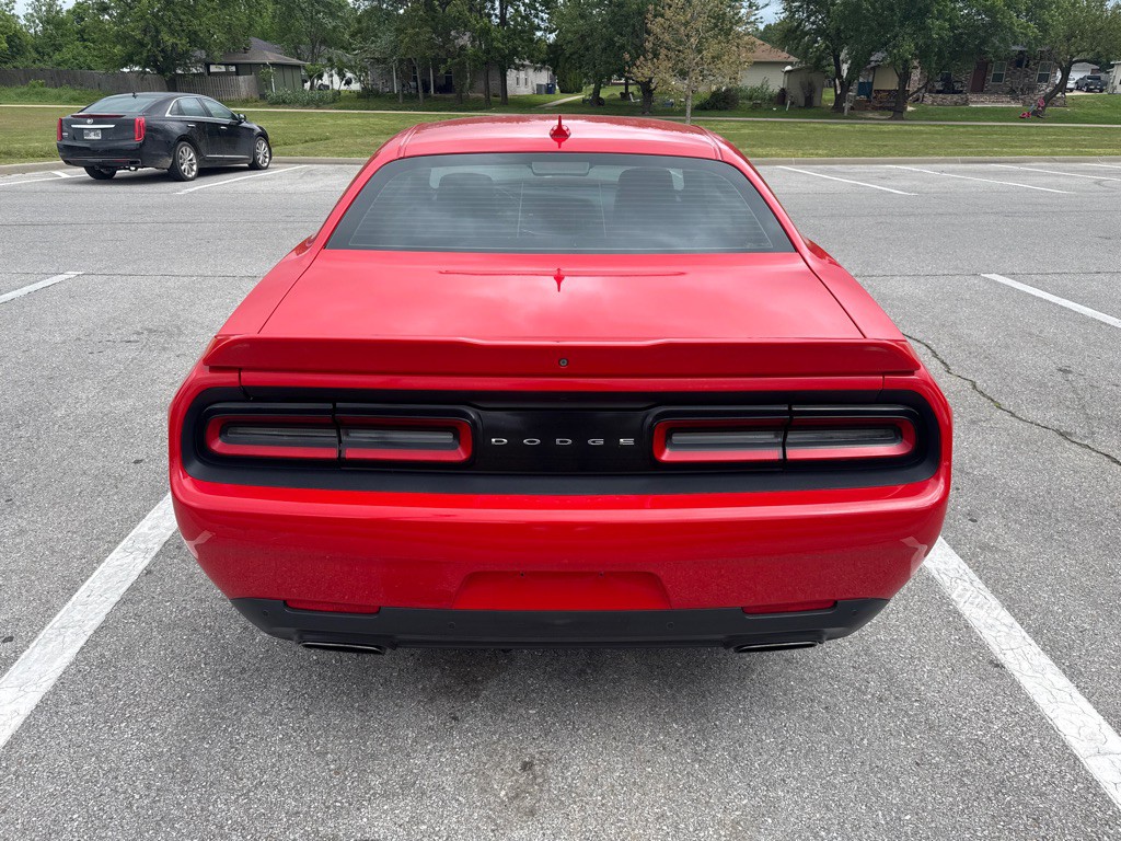 2015 Dodge Challenger Image 6