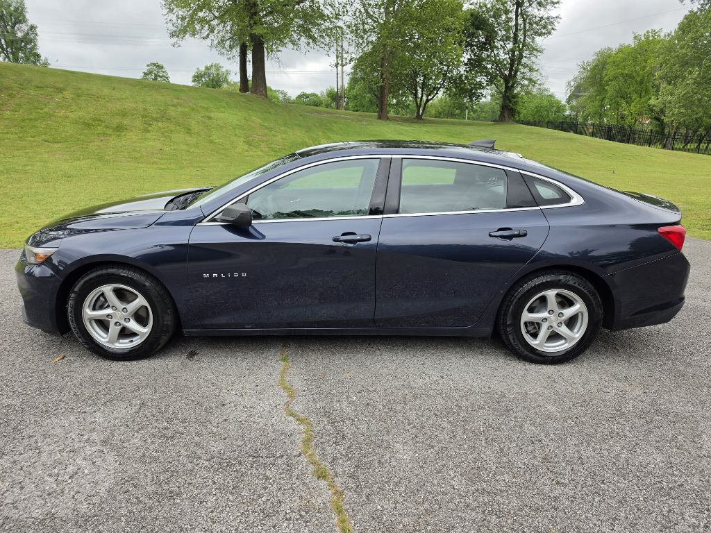 2017 Chevrolet Malibu Image 5