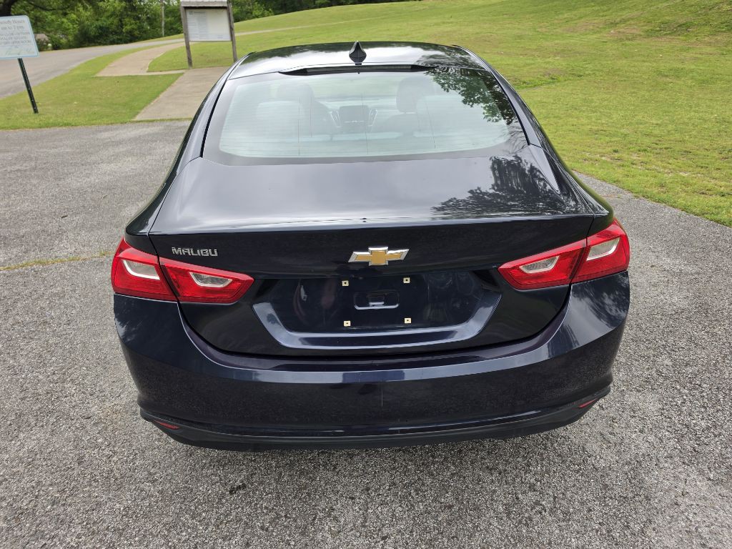 2017 Chevrolet Malibu Image 27