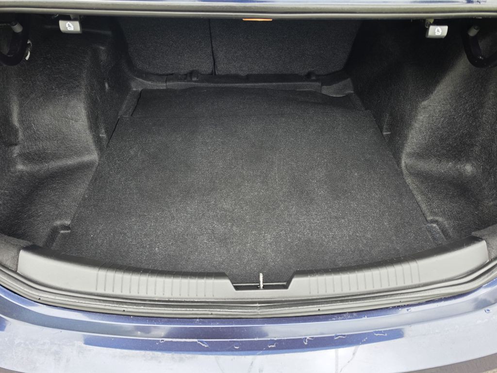 2017 Chevrolet Malibu Image 30