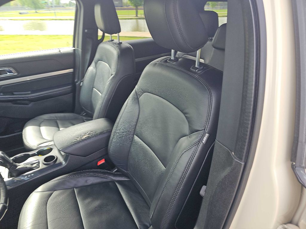 2018 Ford Explorer Image 9
