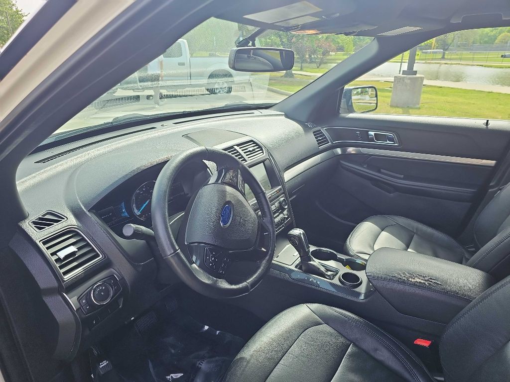 2018 Ford Explorer Image 10