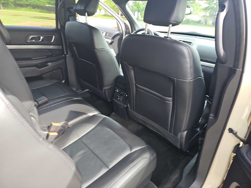 2018 Ford Explorer Image 15