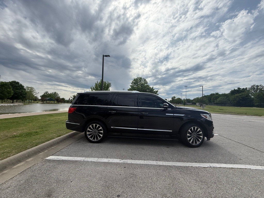 2020 Lincoln Navigator Image 5