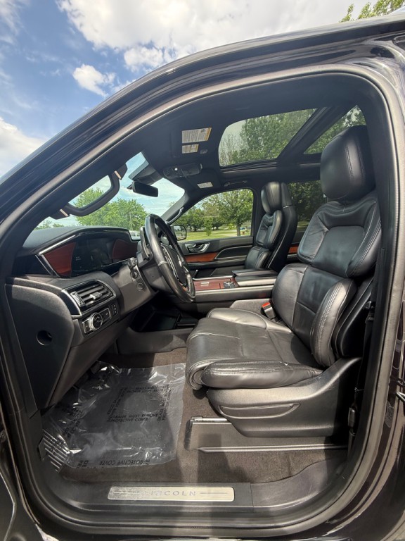 2020 Lincoln Navigator Image 10