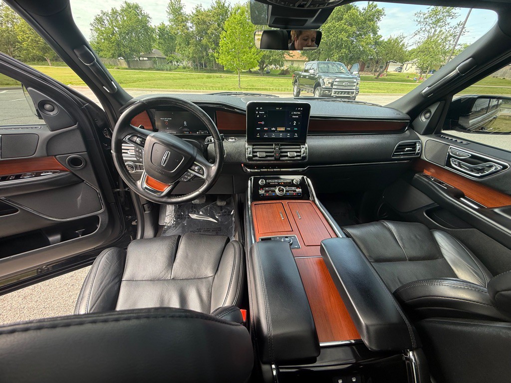 2020 Lincoln Navigator Image 14