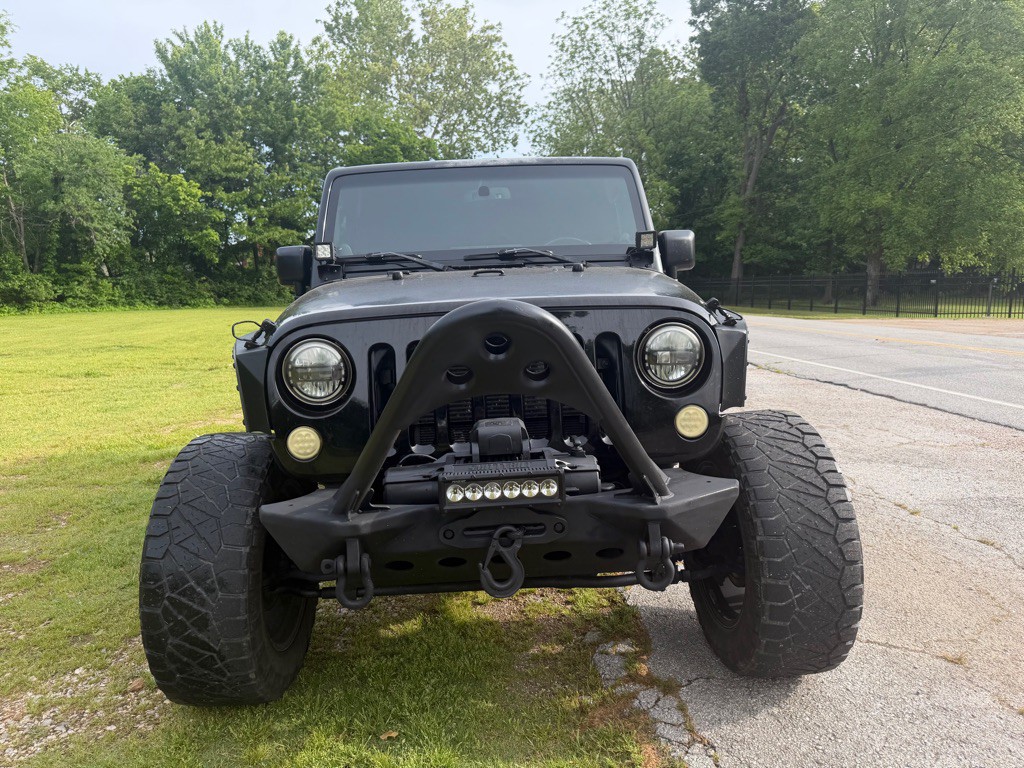 2014 Jeep Wrangler Unlimited Image 2