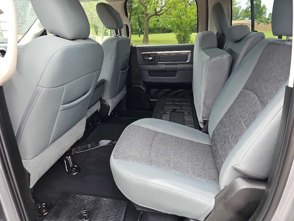 2019 RAM 1500 Image 12