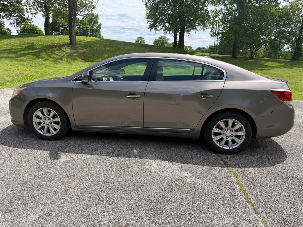 2012 Buick Lacrosse Image 7