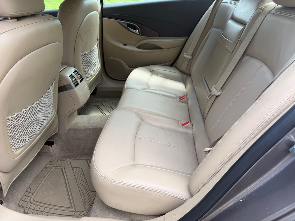 2012 Buick Lacrosse Image 9