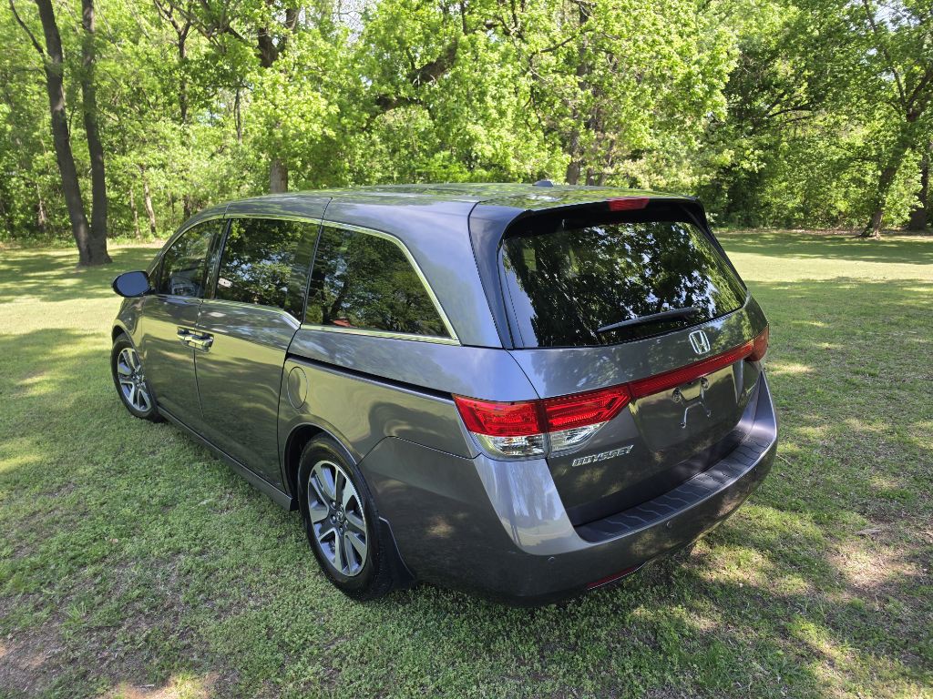 2015 Honda Odyssey Image 8