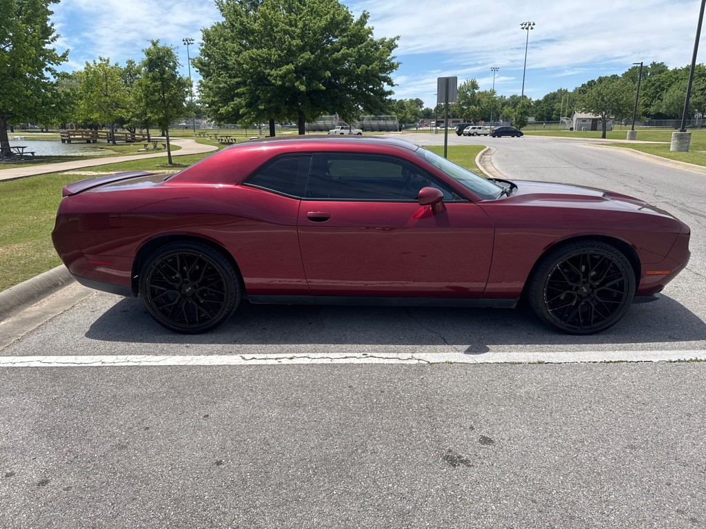 2018 Dodge Challenger Image 4