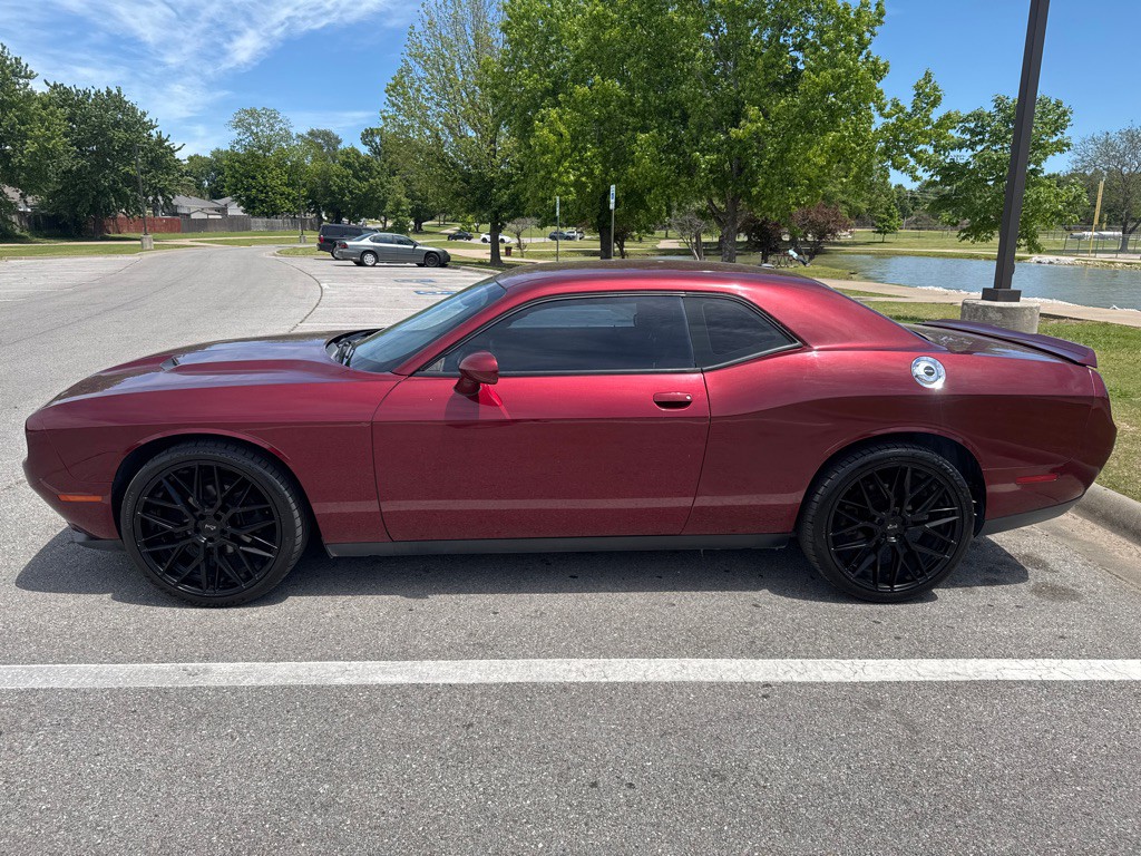 2018 Dodge Challenger Image 8