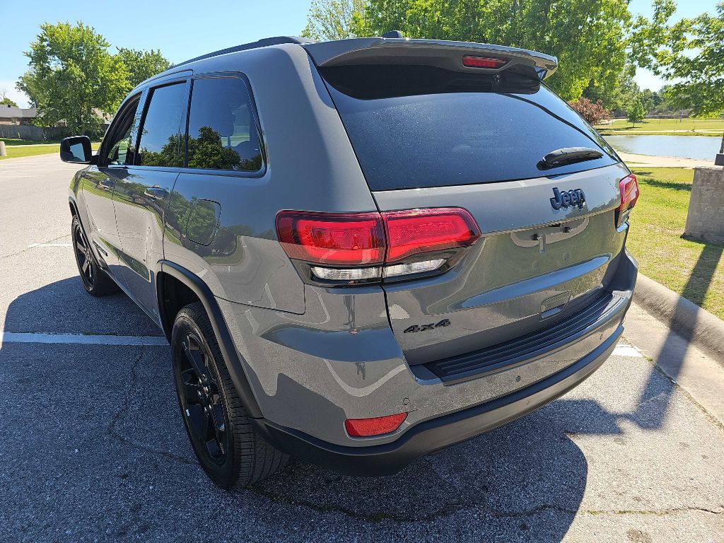 2019 Jeep Grand Cherokee Image 7