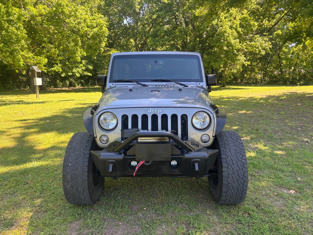 2015 Jeep Wrangler Unlimited Image 2