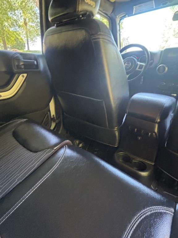 2015 Jeep Wrangler Unlimited Image 11