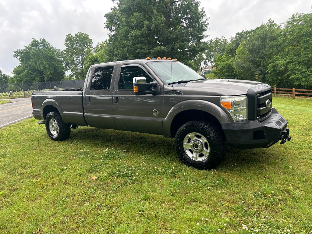 2011 Ford F-250 Image 1