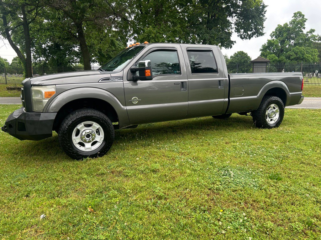 2011 Ford F-250 Image 3