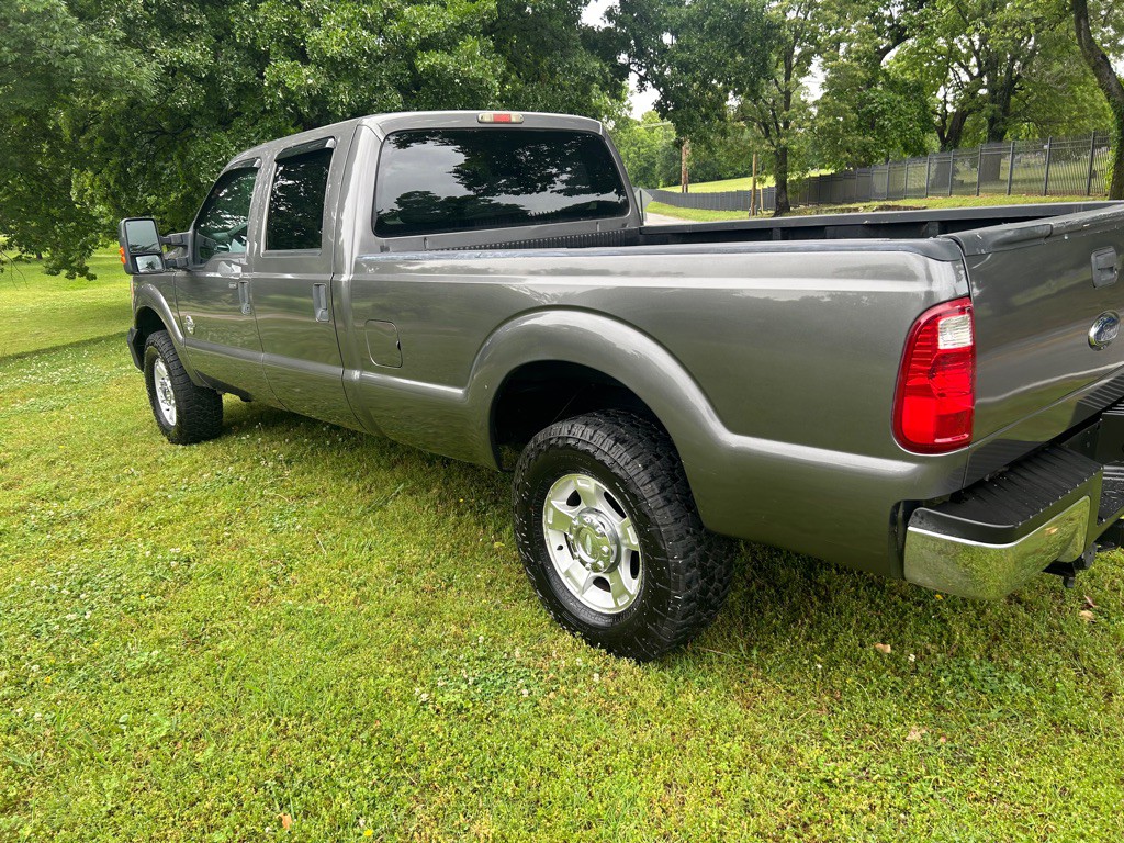 2011 Ford F-250 Image 11