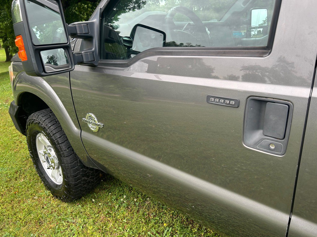 2011 Ford F-250 Image 13