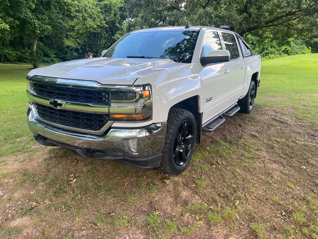 2017 Chevrolet Silverado 1500 Image 3