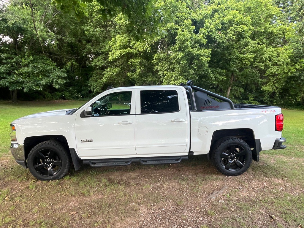 2017 Chevrolet Silverado 1500 Image 4