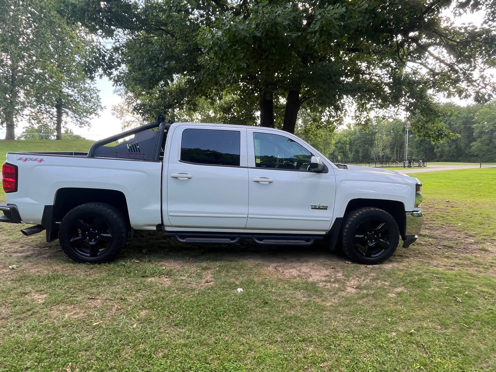 2017 Chevrolet Silverado 1500 Image 8