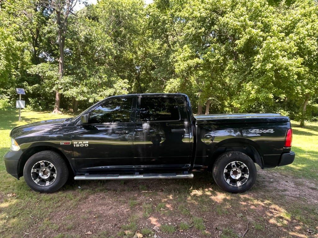 2015 RAM 1500 Image 4