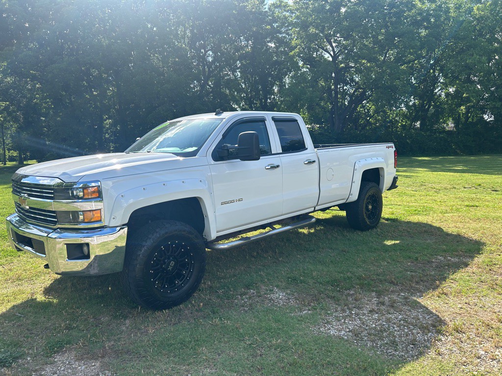 2015 Chevrolet Silverado 1500 Image 3