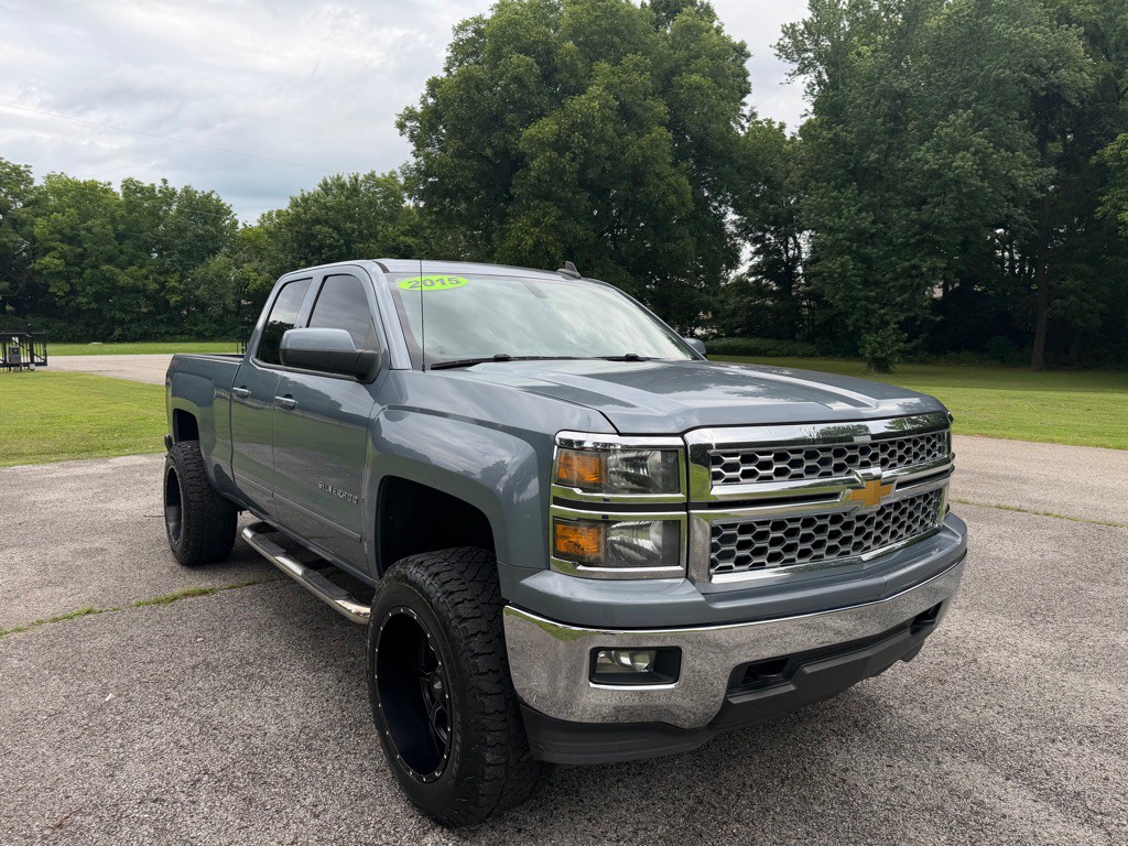2015 Chevrolet Silverado 1500 Image 1