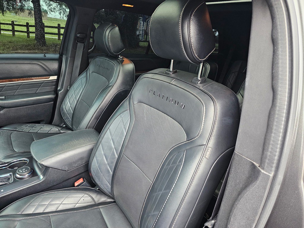 2016 Ford Explorer Image 11