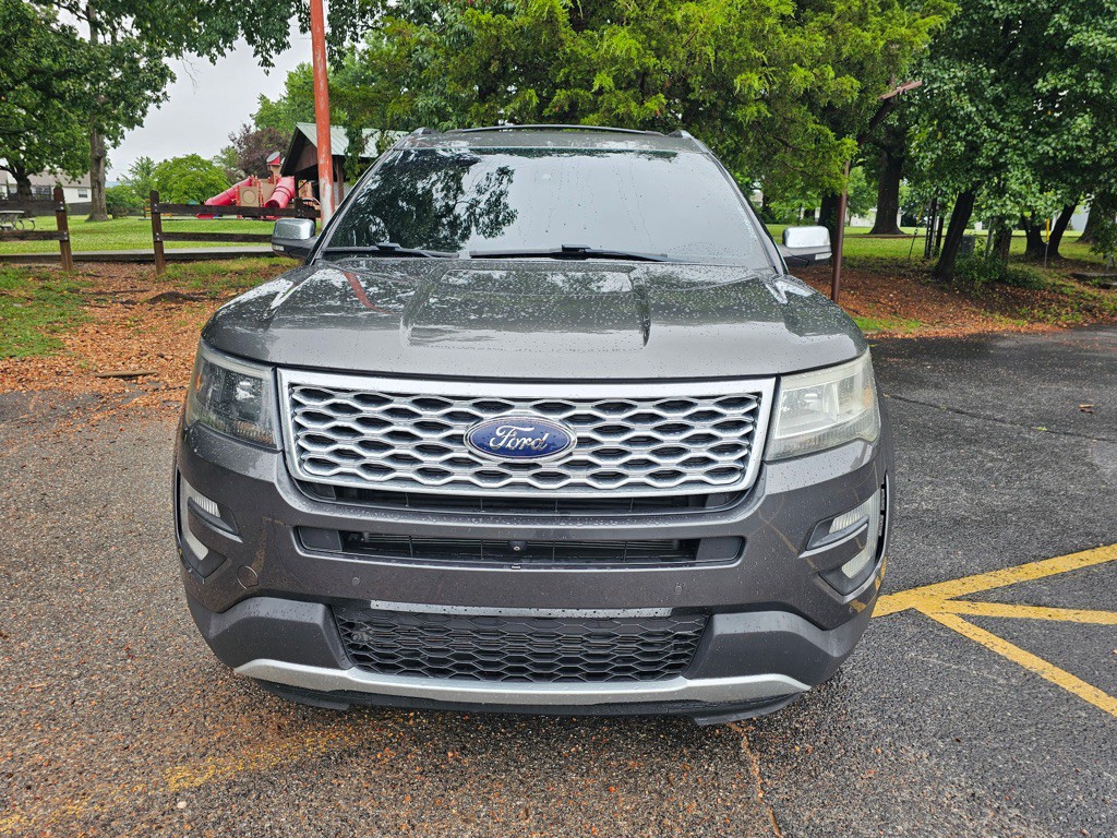 2016 Ford Explorer Image 2