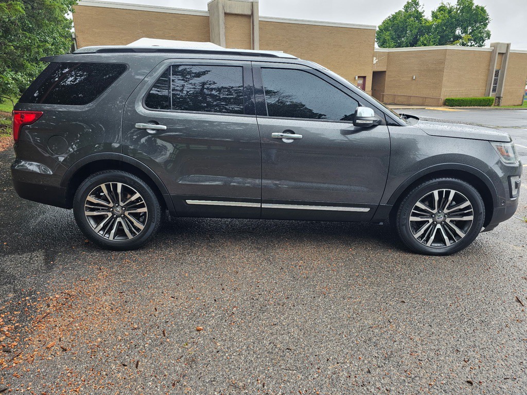 2016 Ford Explorer Image 4