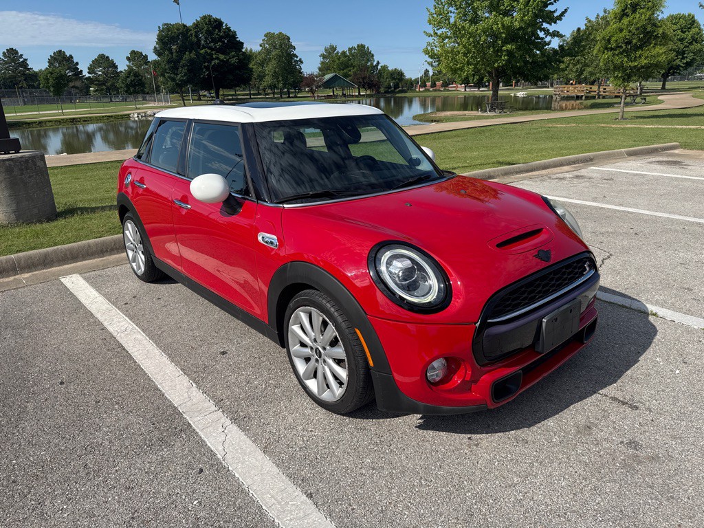 2019 MINI Cooper Image 3