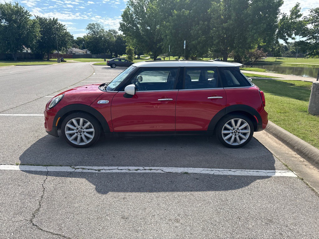2019 MINI Cooper Image 8