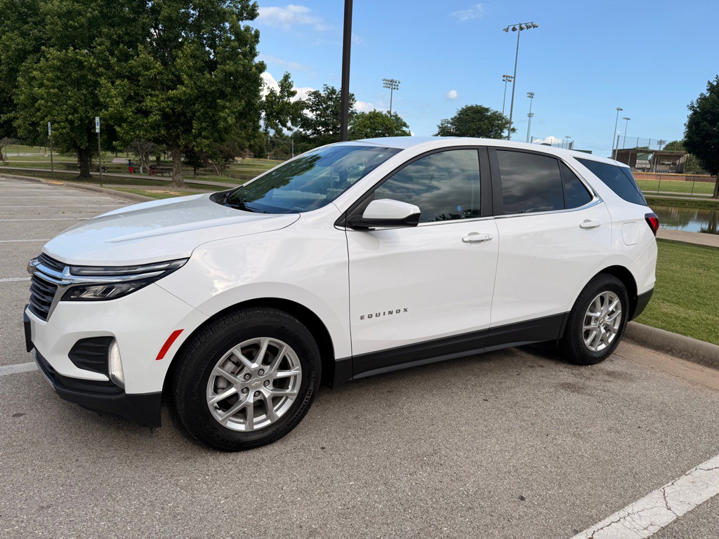 2022 Chevrolet Equinox Image 1