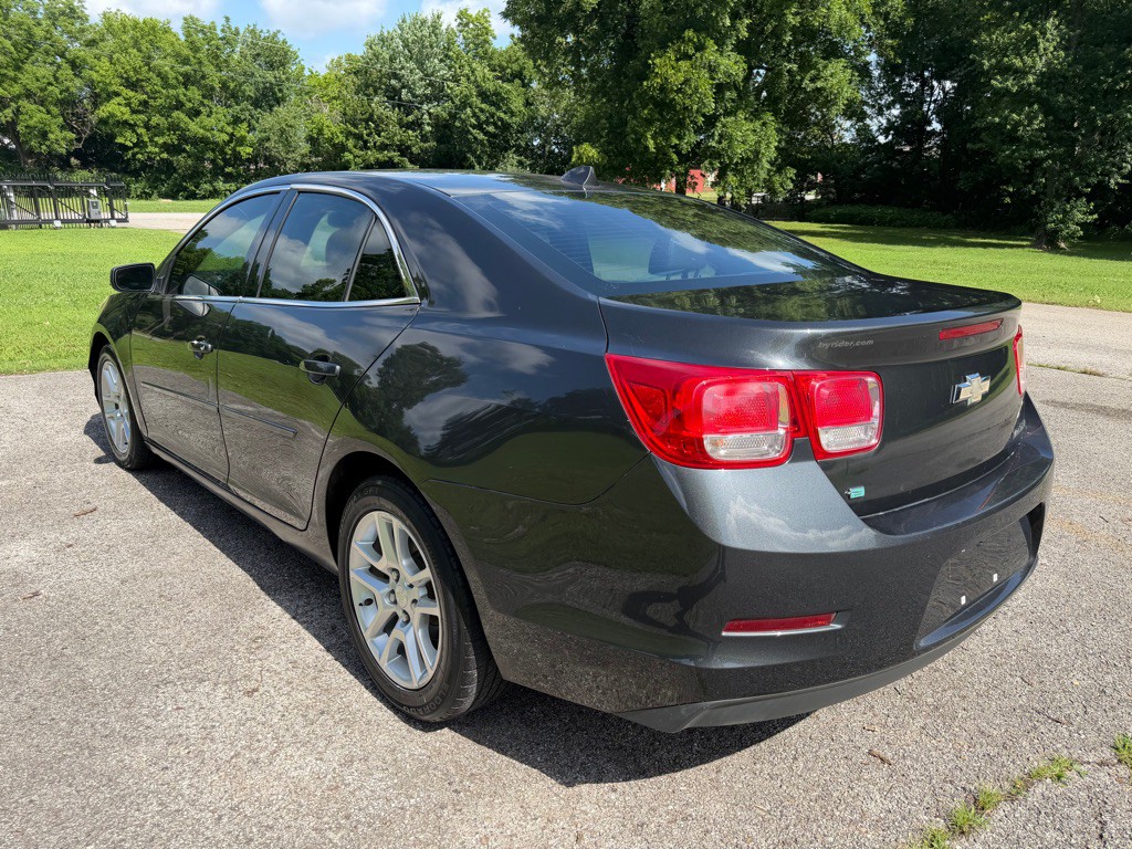 2014 Chevrolet Malibu Image 4