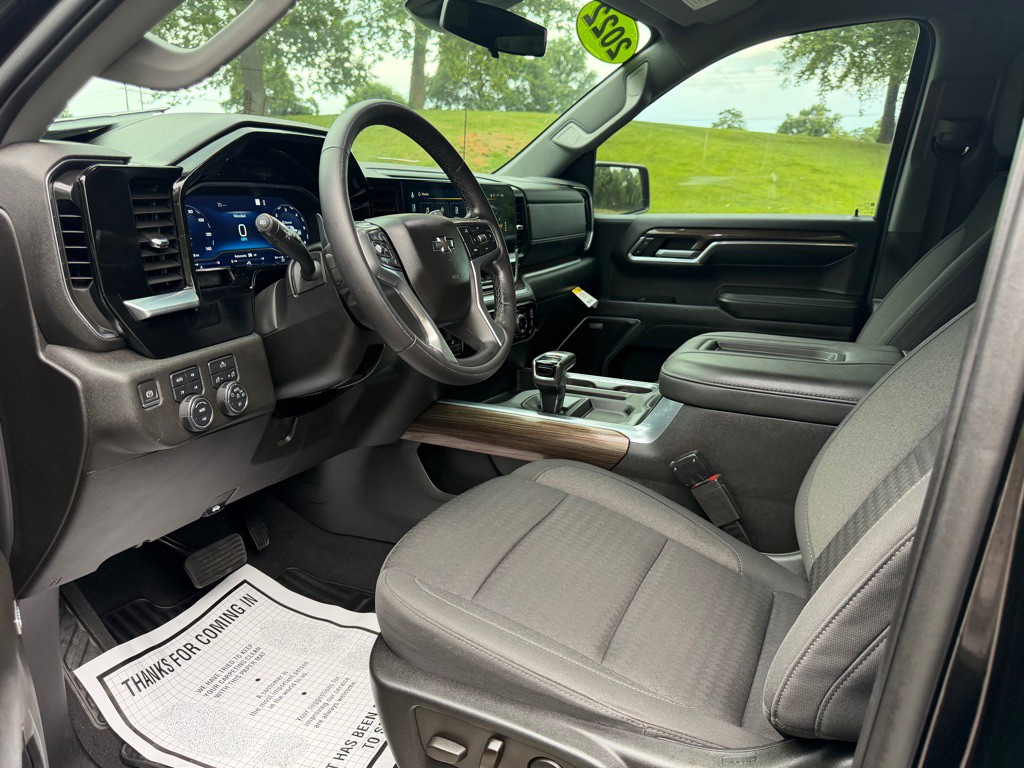 2022 Chevrolet Silverado 1500 Image 13