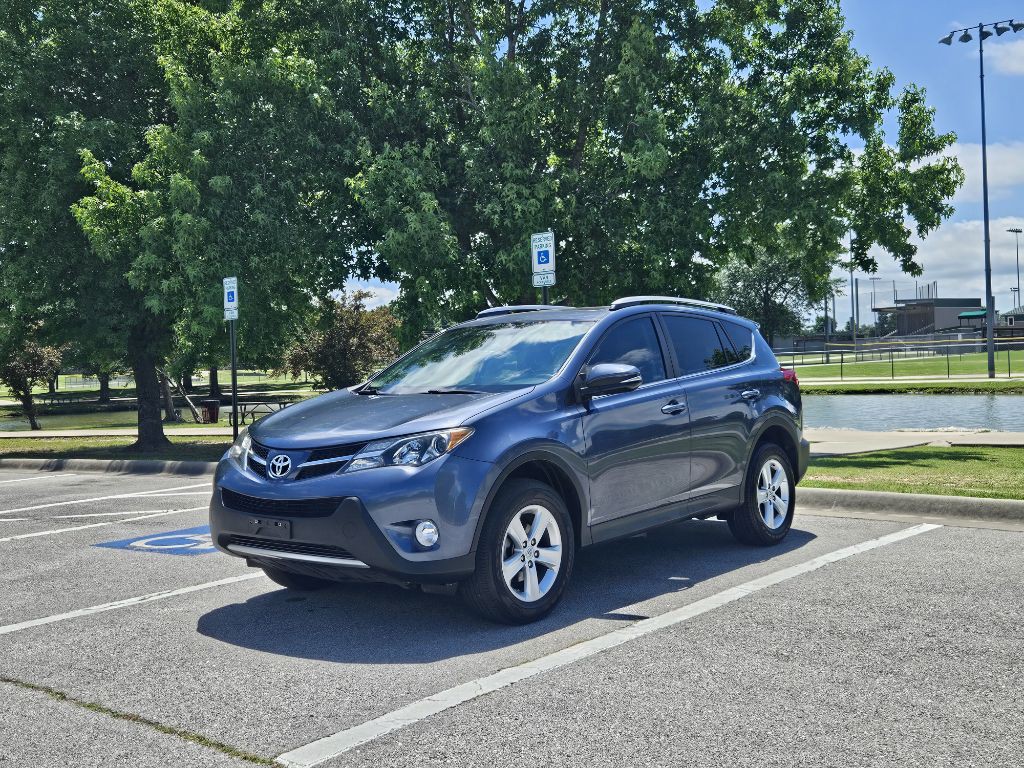 2013 Toyota Rav4 Image 1