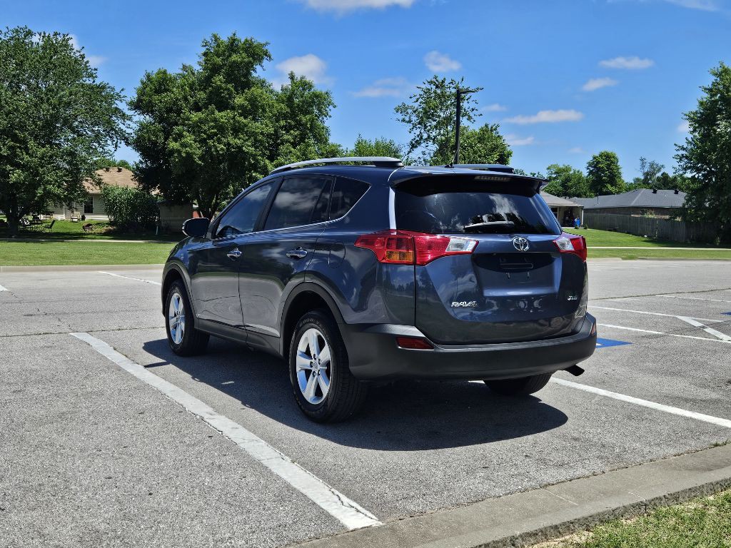 2013 Toyota Rav4 Image 5
