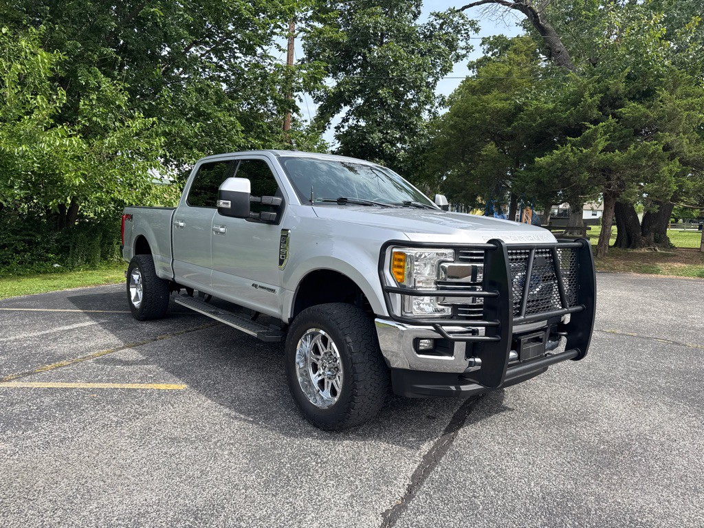 2017 Ford F-250 Image 3