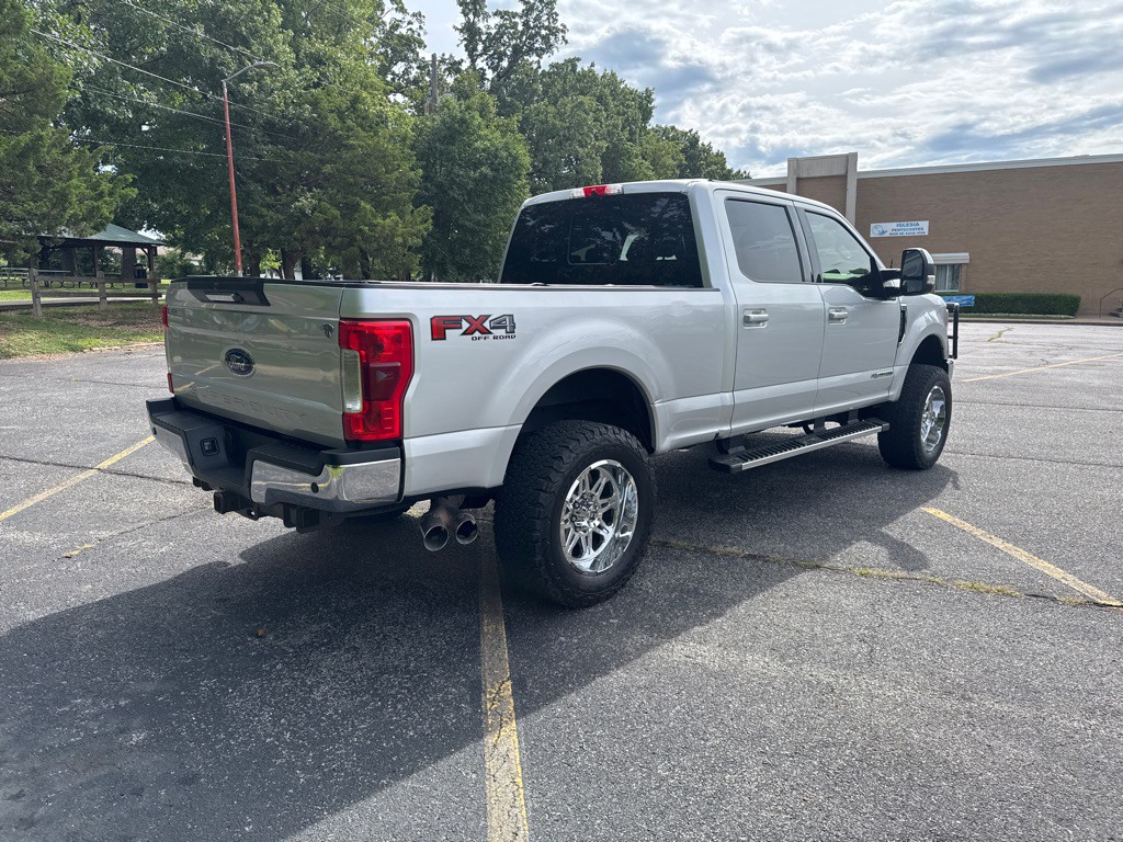 2017 Ford F-250 Image 5